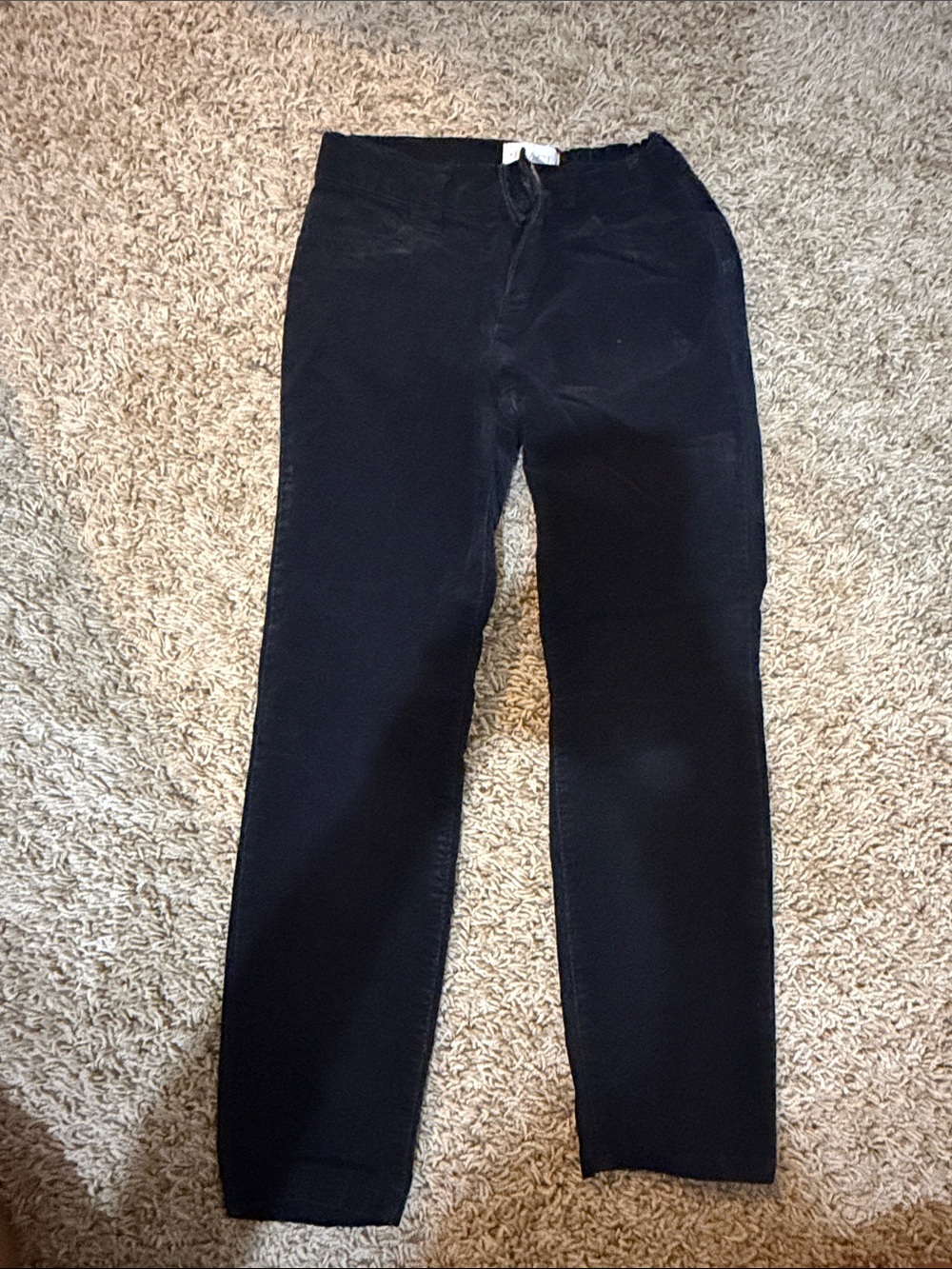 Little girls black and khaki pants size 5 and 6 - Picture 9 of 10